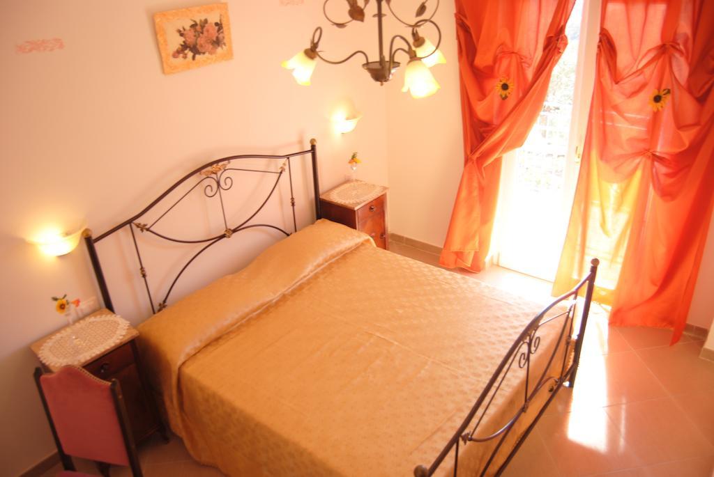 Bed and Breakfast Casale 920 Agropoli Zimmer foto